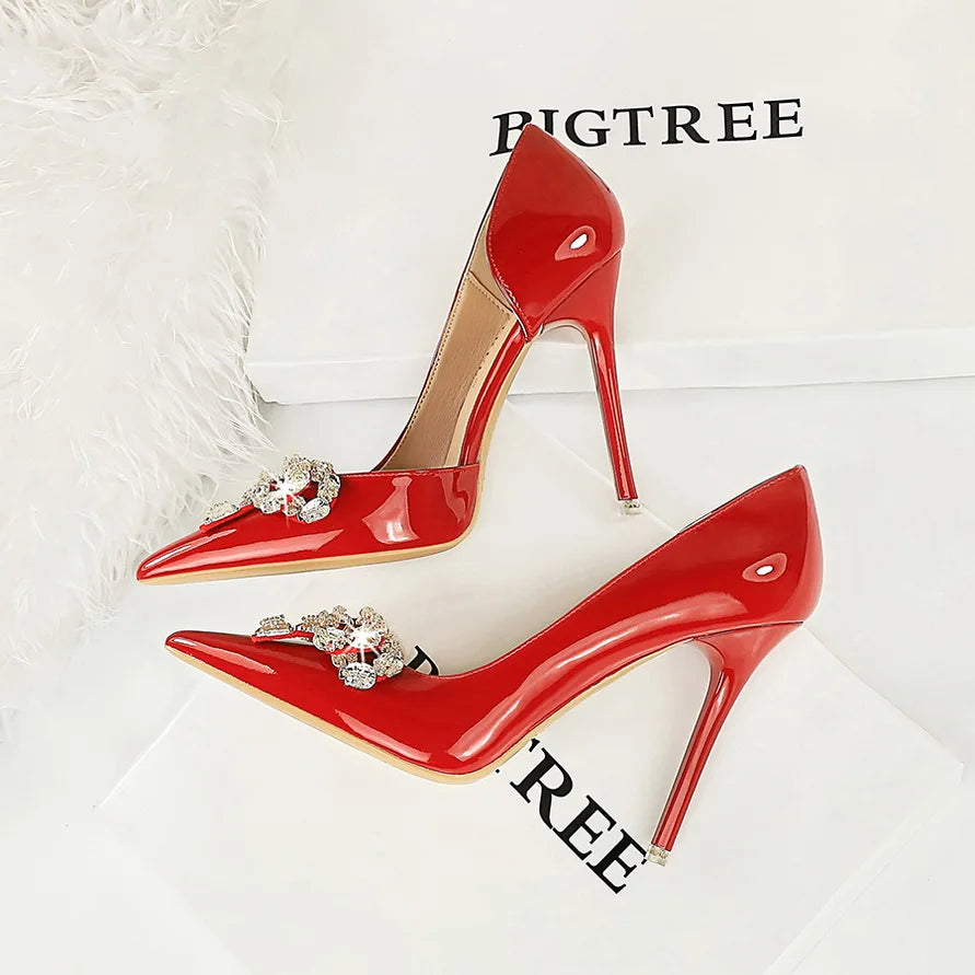 Article comforme à l'image, créez votre style en choisissant votre taille, couleur pour une satifaction parfaite!