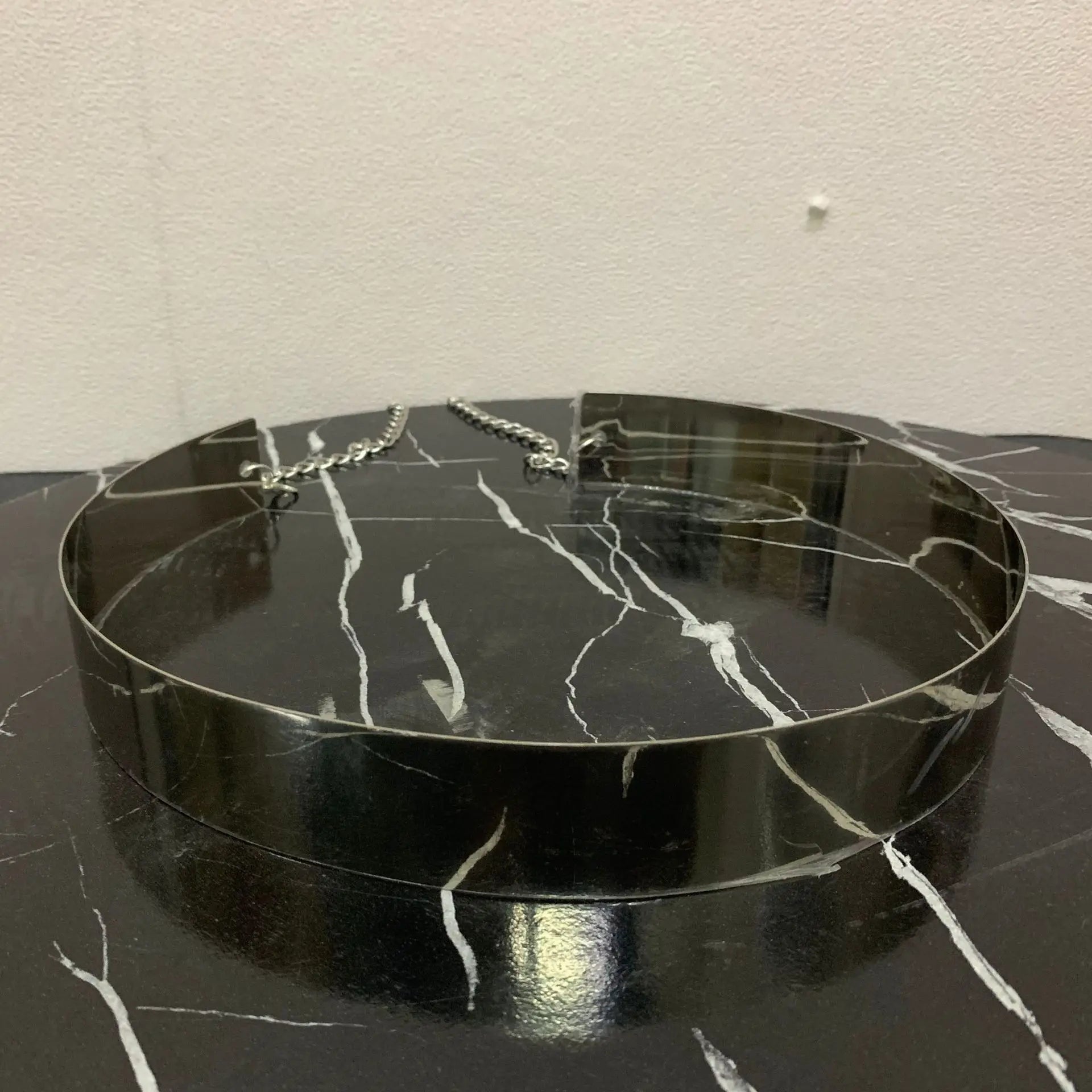 Article comforme à l'image, créez votre style en choisissant votre taille, couleur pour une satifaction parfaite!