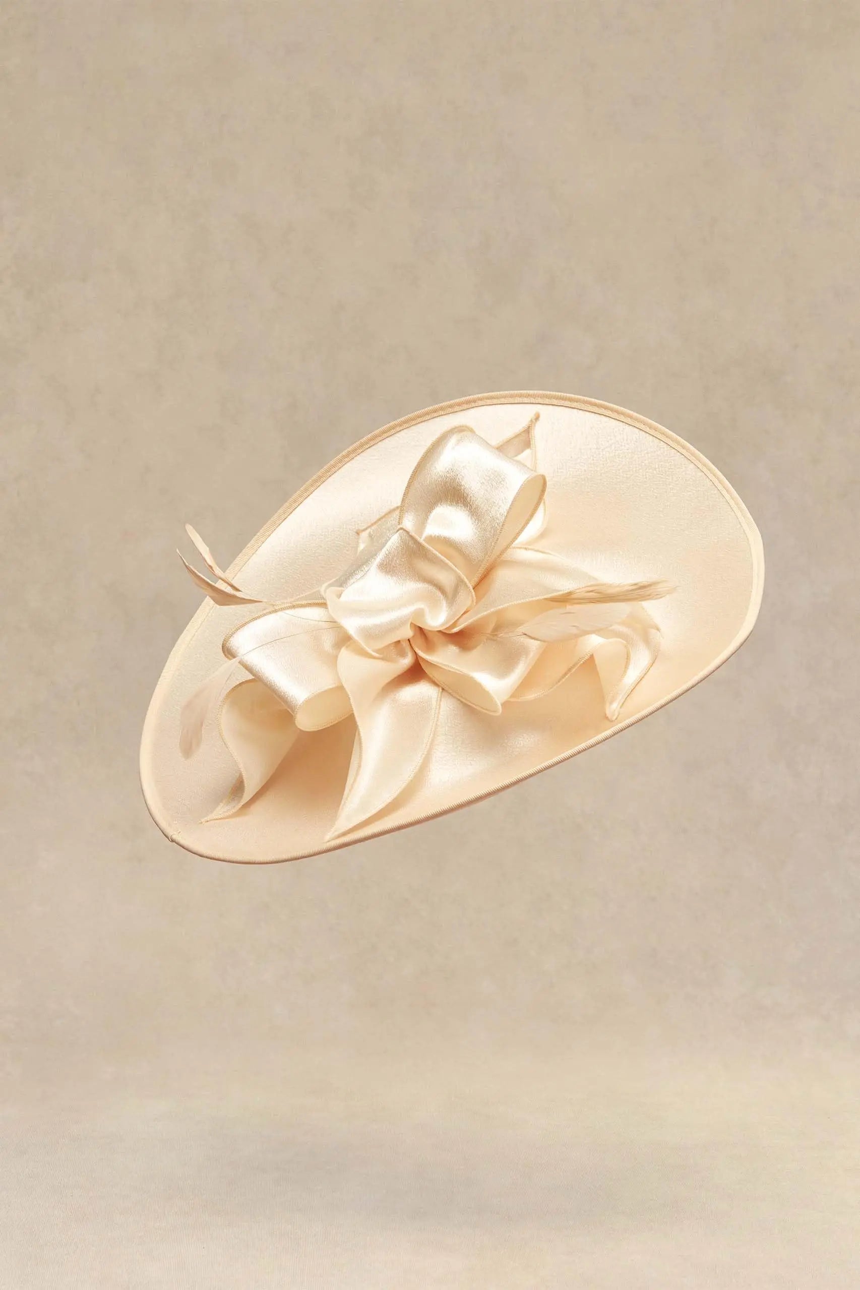 Article comforme à l'image, créez votre style en choisissant votre taille, couleur pour une satifaction parfaite!