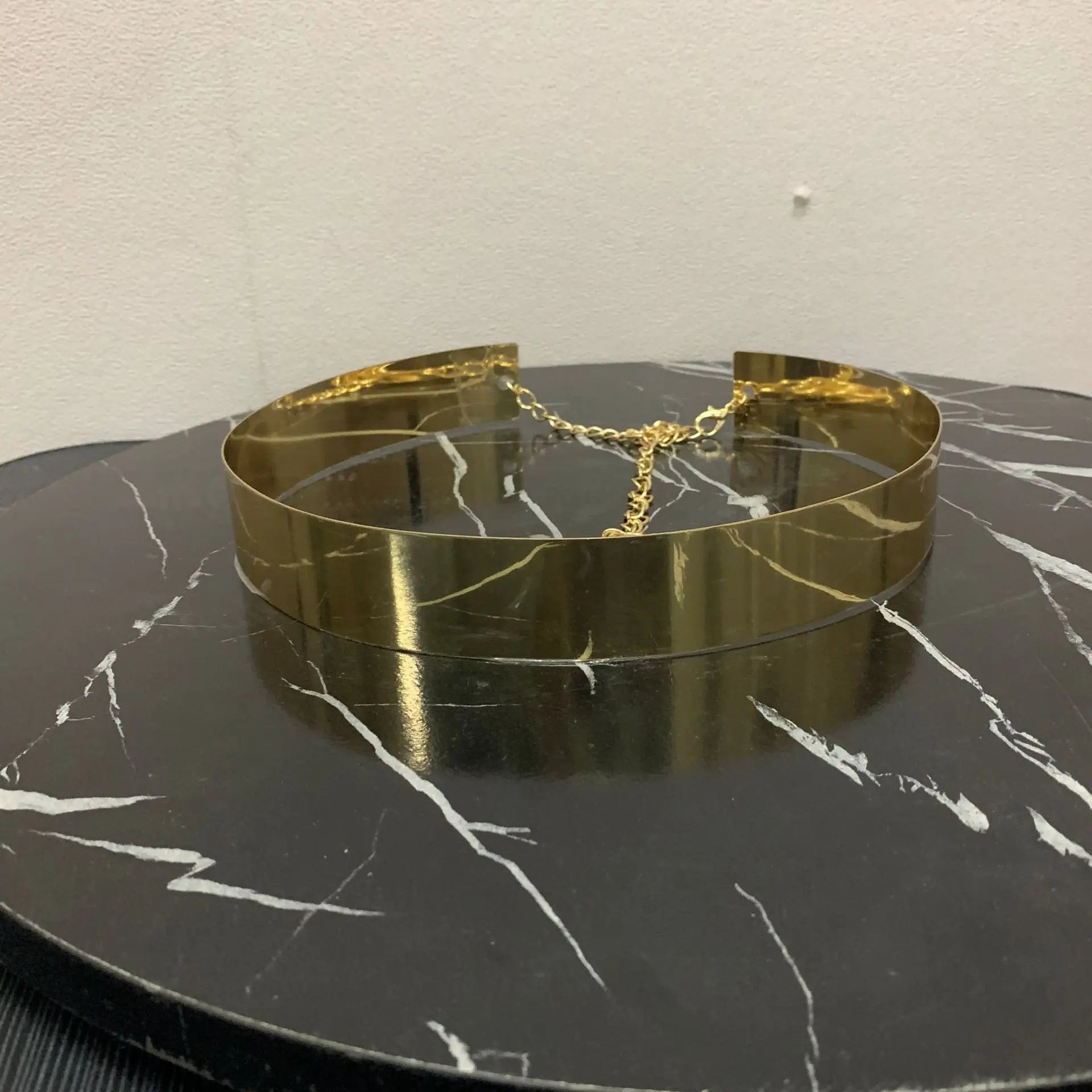 Article comforme à l'image, créez votre style en choisissant votre taille, couleur pour une satifaction parfaite!