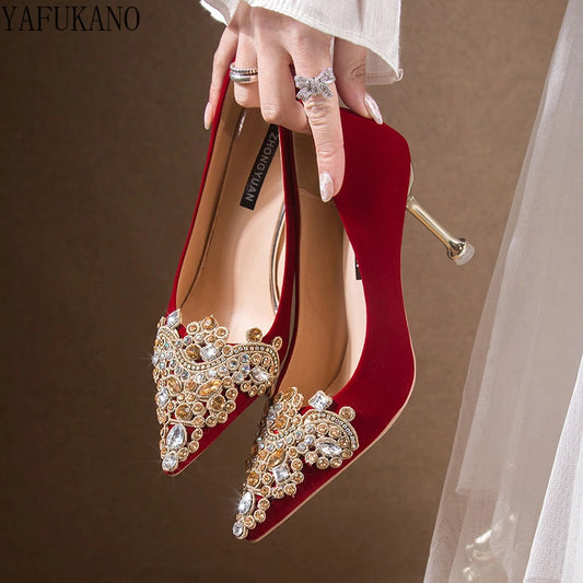 Chaussures de mariage rouges Chaussures de mariée Xiuhe en strass brillants