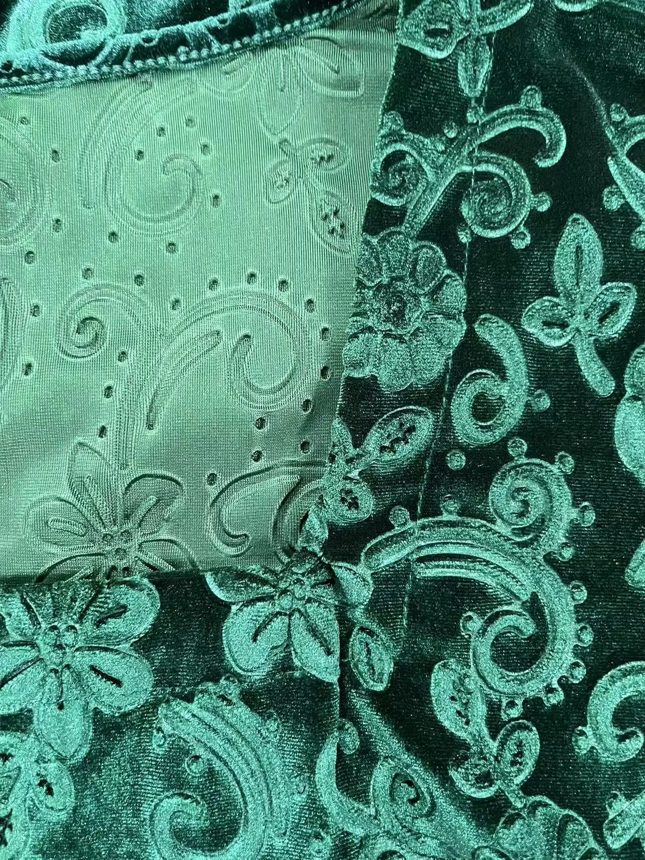 Article comforme à l'image, créez votre style en choisissant votre taille, couleur pour une satifaction parfaite!