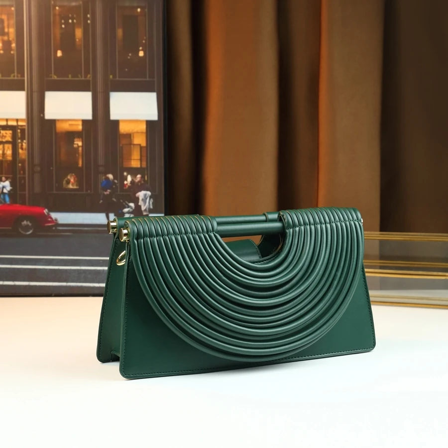 Article comforme à l'image, créez votre style en choisissant votre taille, couleur pour une satifaction parfaite!