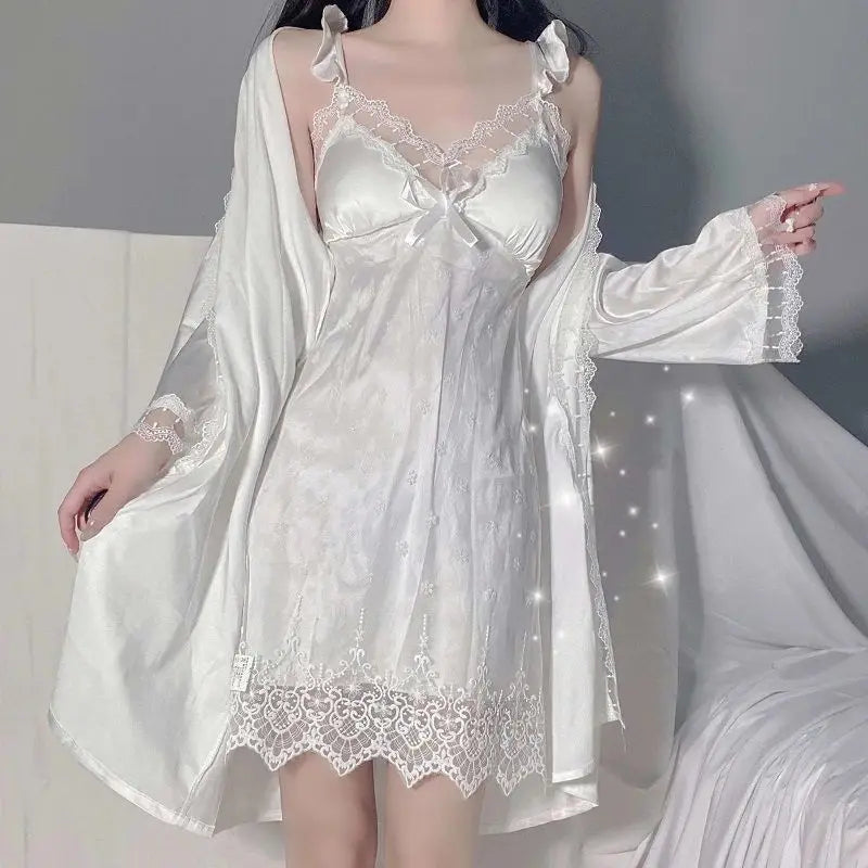 QWEEK Satin Sexy robes de fée ensemble de Robe 2 pièces vêtements de nuit en soie dentelle broderie blanc