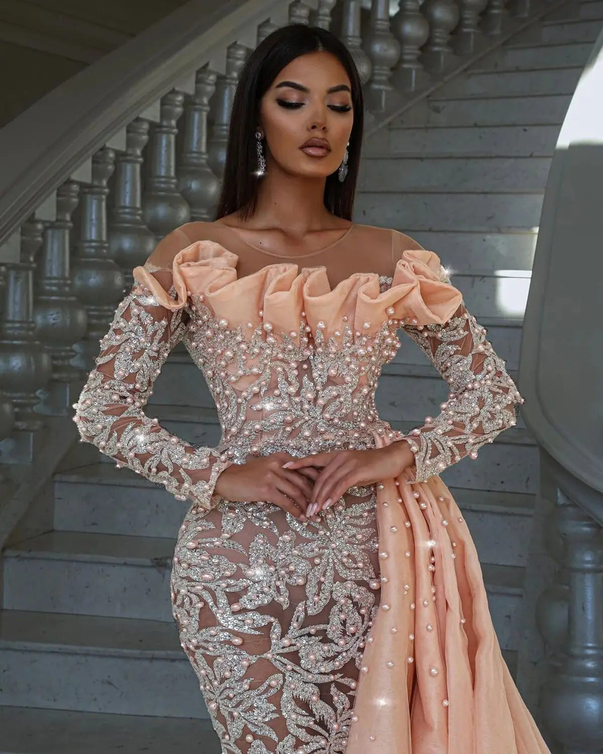 Robe de soirée exquise sirène concepteur plissé appliques perles détachable balayage train