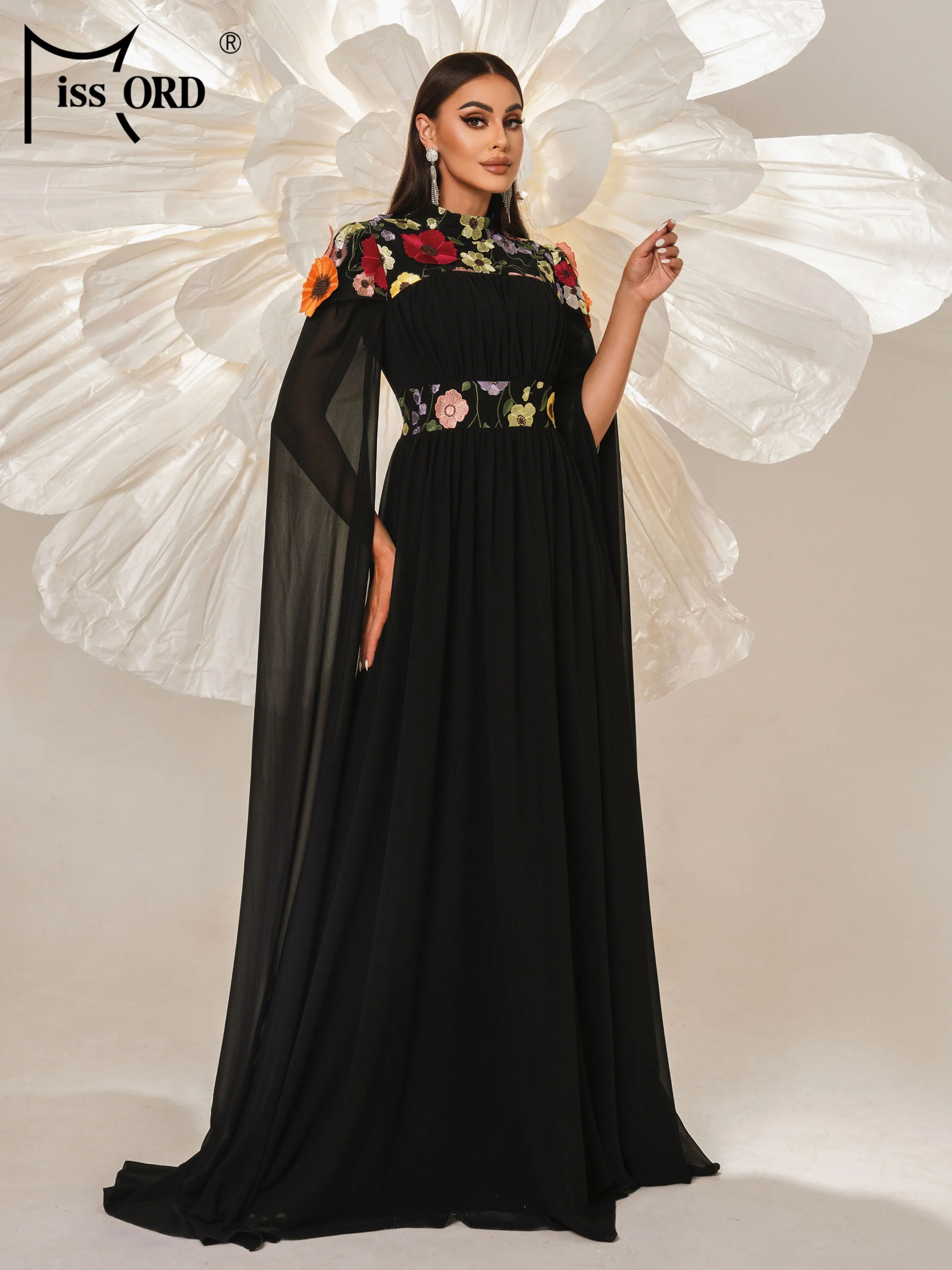 Article comforme à l'image, créez votre style en choisissant votre taille, couleur pour une satifaction parfaite!