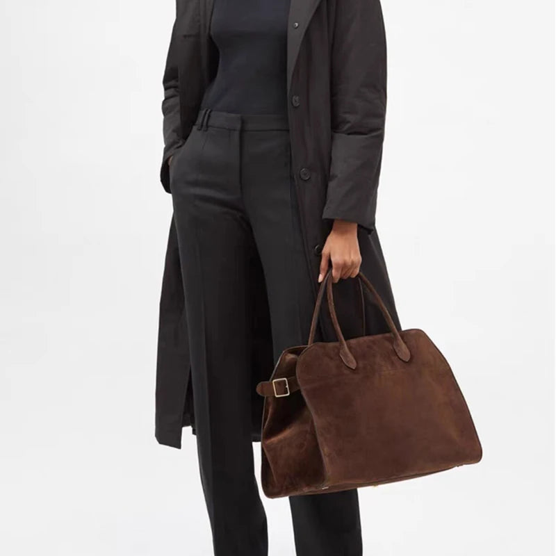 Article comforme à l'image, créez votre style en choisissant votre taille, couleur pour une satifaction parfaite!