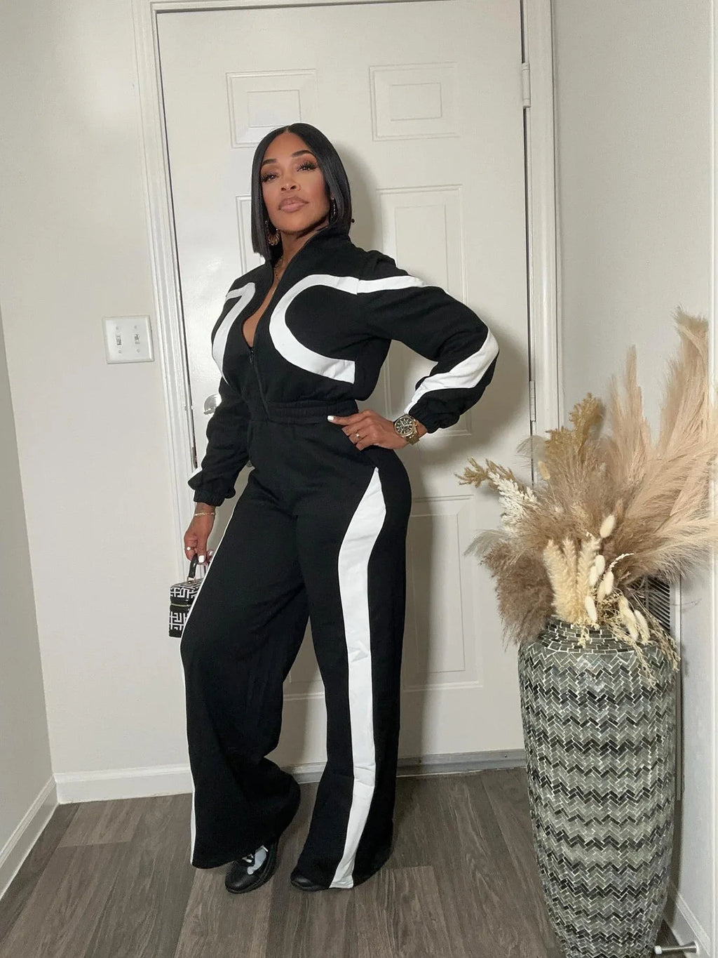 Article comforme à l'image, créez votre style en choisissant votre taille, couleur pour une satifaction parfaite!