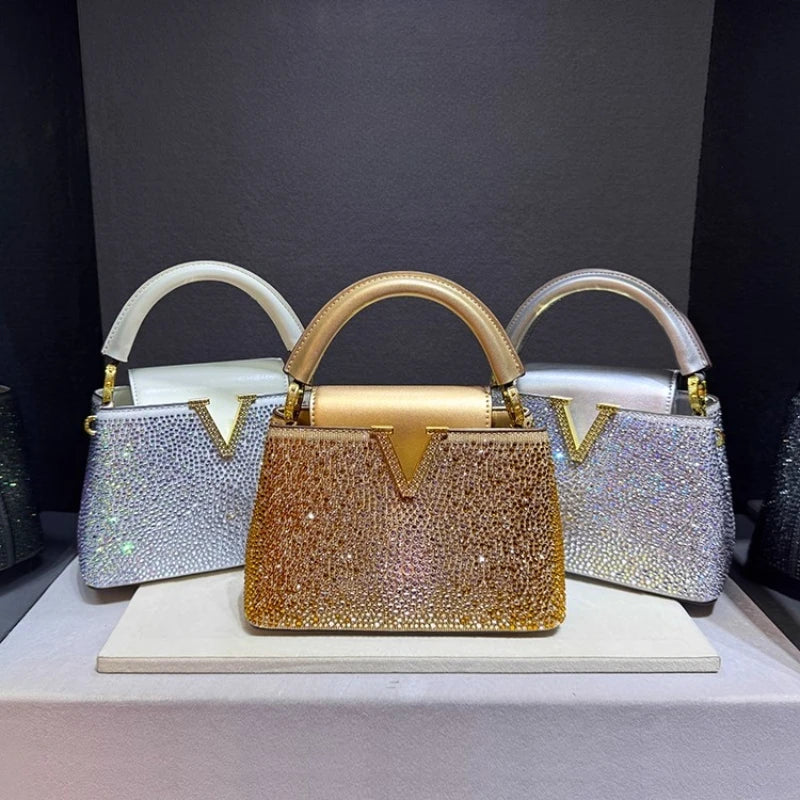 Article comforme à l'image, créez votre style en choisissant votre taille, couleur pour une satifaction parfaite!