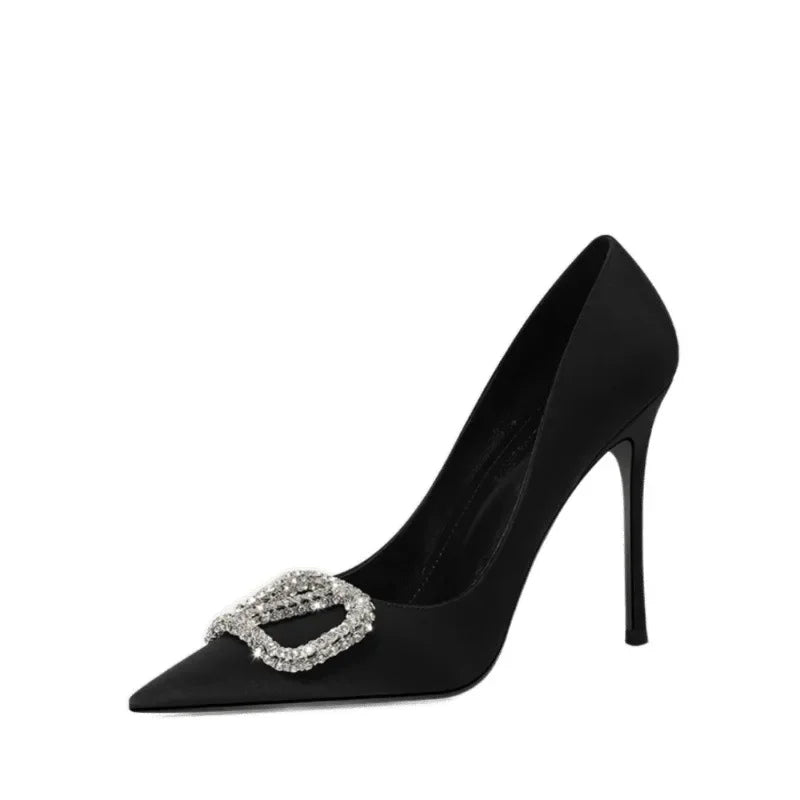 Article comforme à l'image, créez votre style en choisissant votre taille, couleur pour une satifaction parfaite!