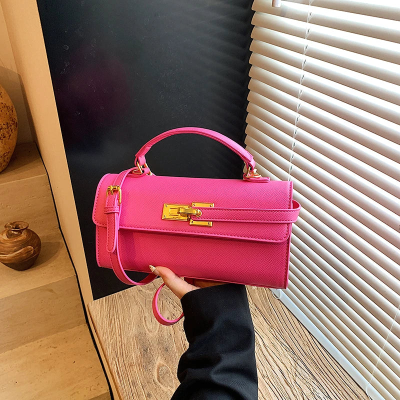 Article comforme à l'image, créez votre style en choisissant votre taille, couleur pour une satifaction parfaite!