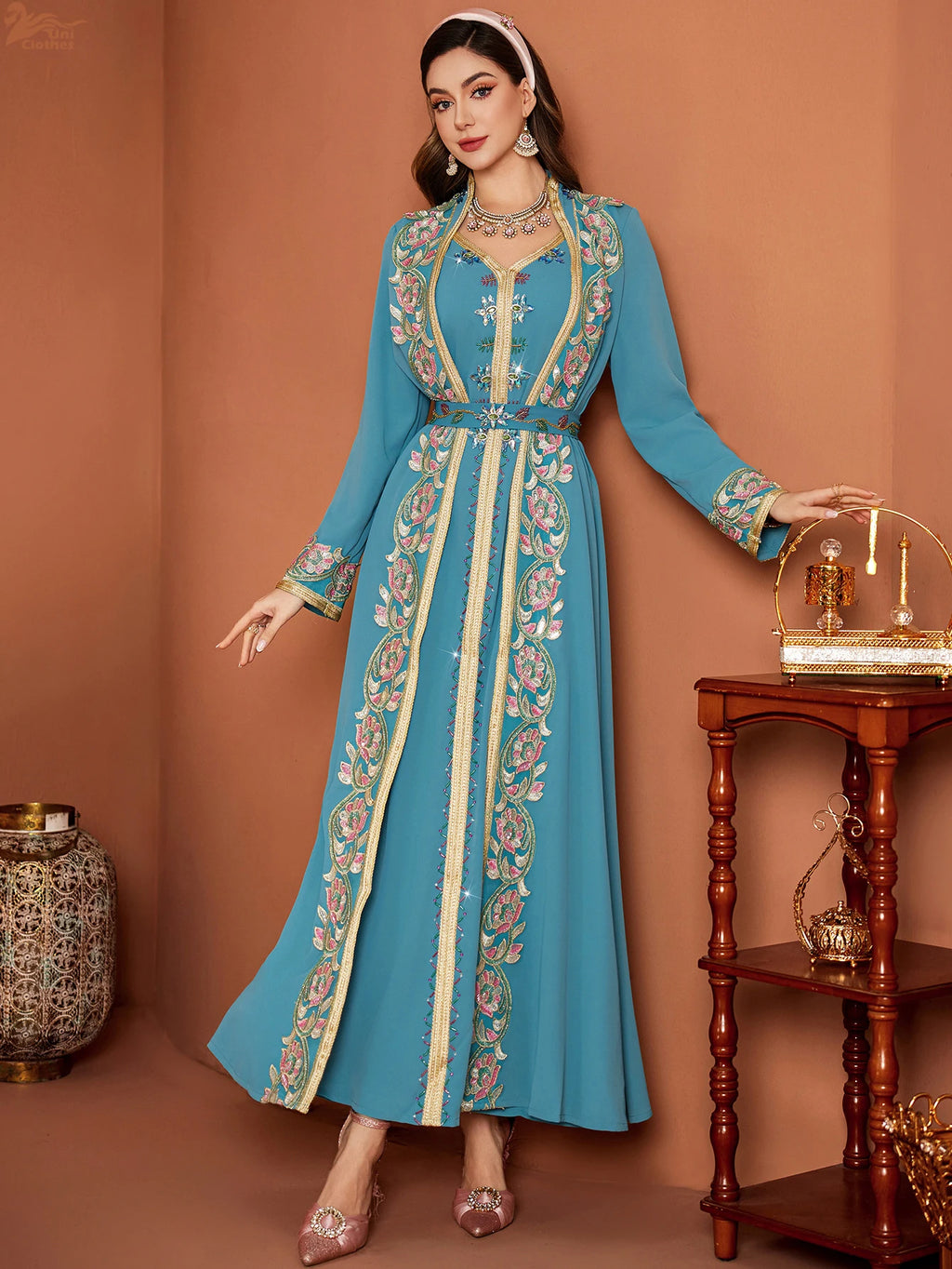 Article comforme à l'image, créez votre style en choisissant votre taille, couleur pour une satifaction parfaite!