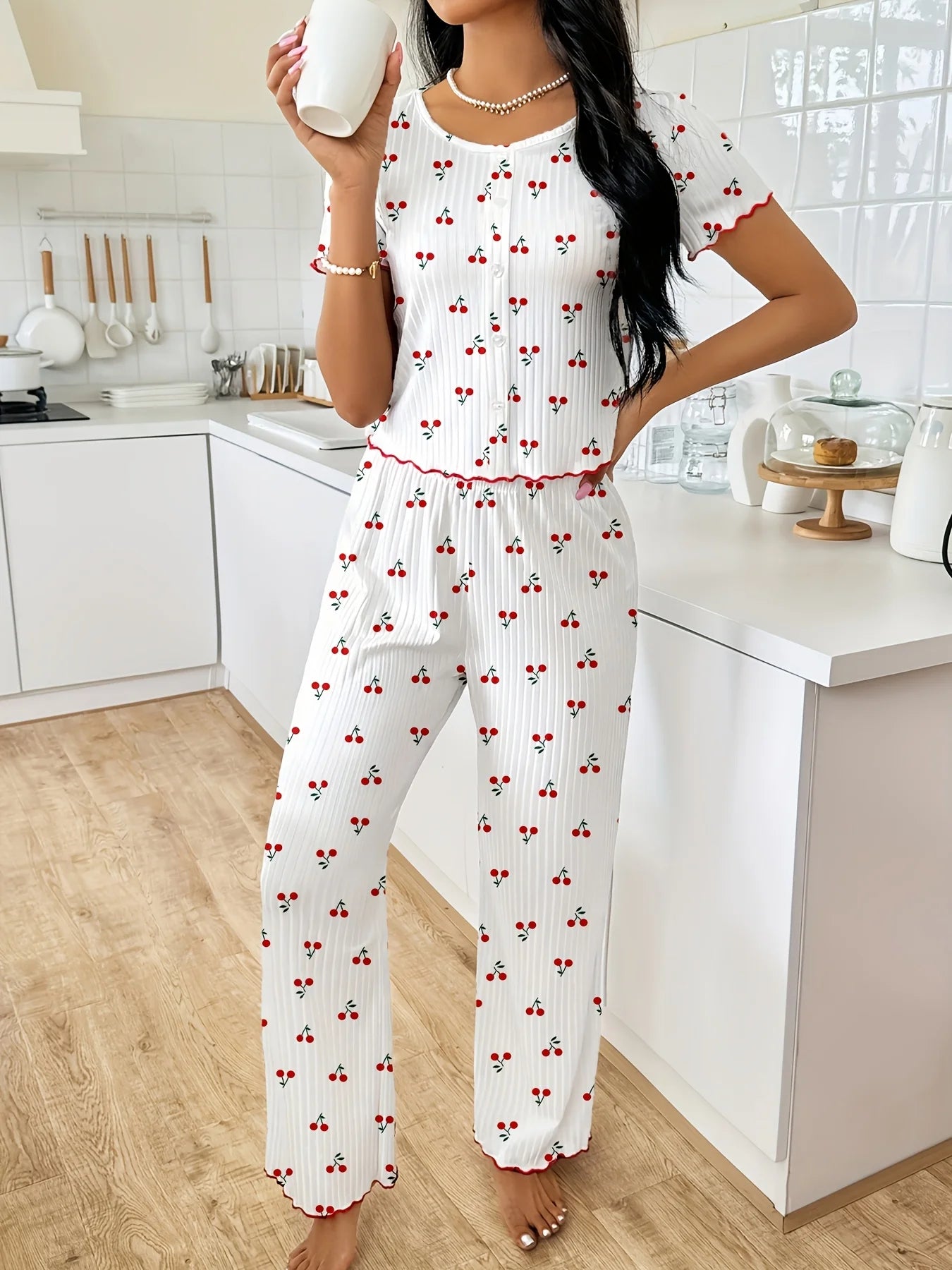 Article comforme à l'image, créez votre style en choisissant votre taille, couleur pour une satifaction parfaite!