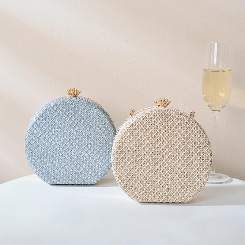 Article comforme à l'image, créez votre style en choisissant votre taille, couleur pour une satifaction parfaite!