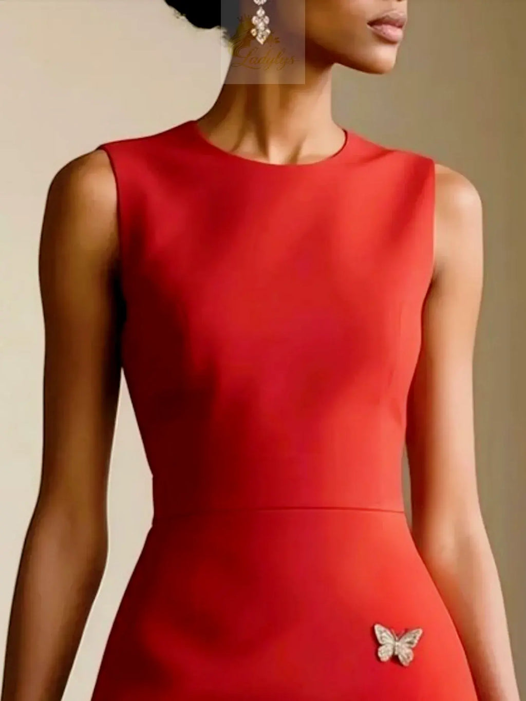 Elegant Slim Fit Knee-Length Sleeveless Dress with Metal Buckle LADYLYS