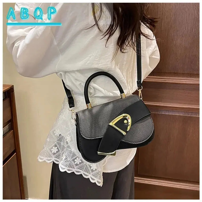 Elegant Minimalist Golden-Tone Hardware Adjustable Durable Handbag LADYLYS