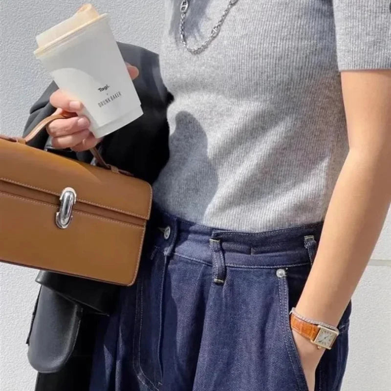 Article comforme à l'image, créez votre style en choisissant votre taille, couleur pour une satifaction parfaite!