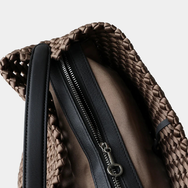 Article comforme à l'image, créez votre style en choisissant votre taille, couleur pour une satifaction parfaite!