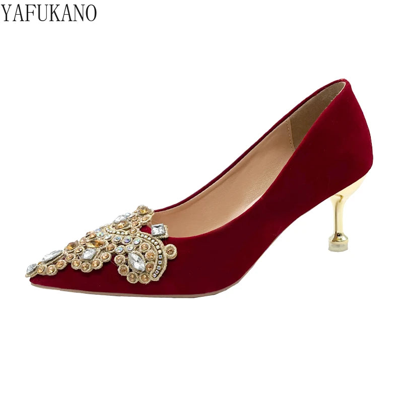 Chaussures de mariage rouges Chaussures de mariée Xiuhe en strass brillants