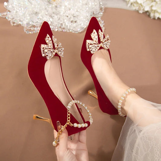 Chaussures de soirée de mariage à nœud papillon en perles rouges pour femmes, escarpins à talons fins avec perles