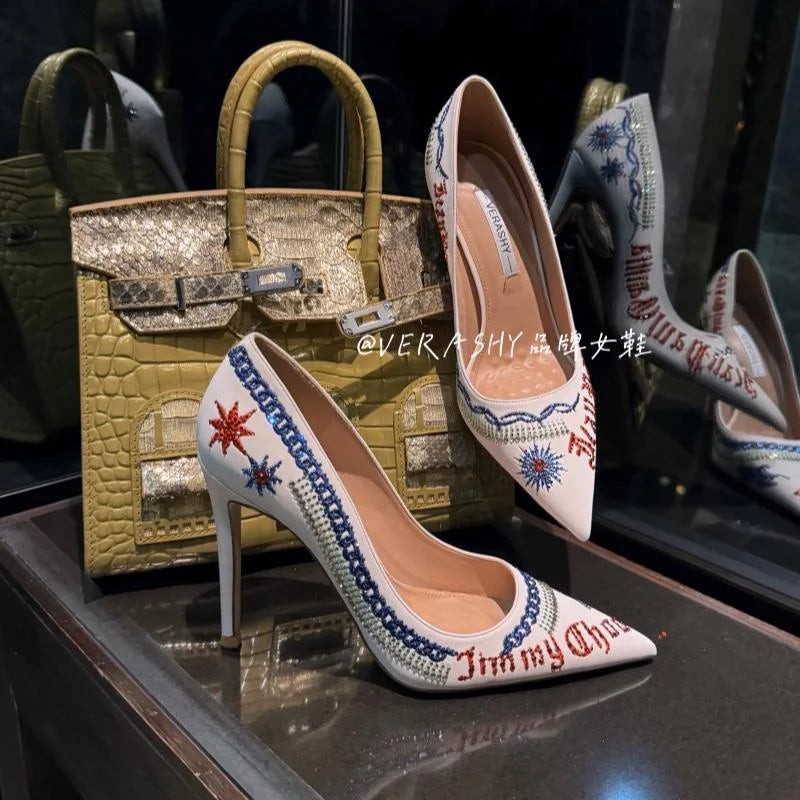 Article comforme à l'image, créez votre style en choisissant votre taille, couleur pour une satifaction parfaite!