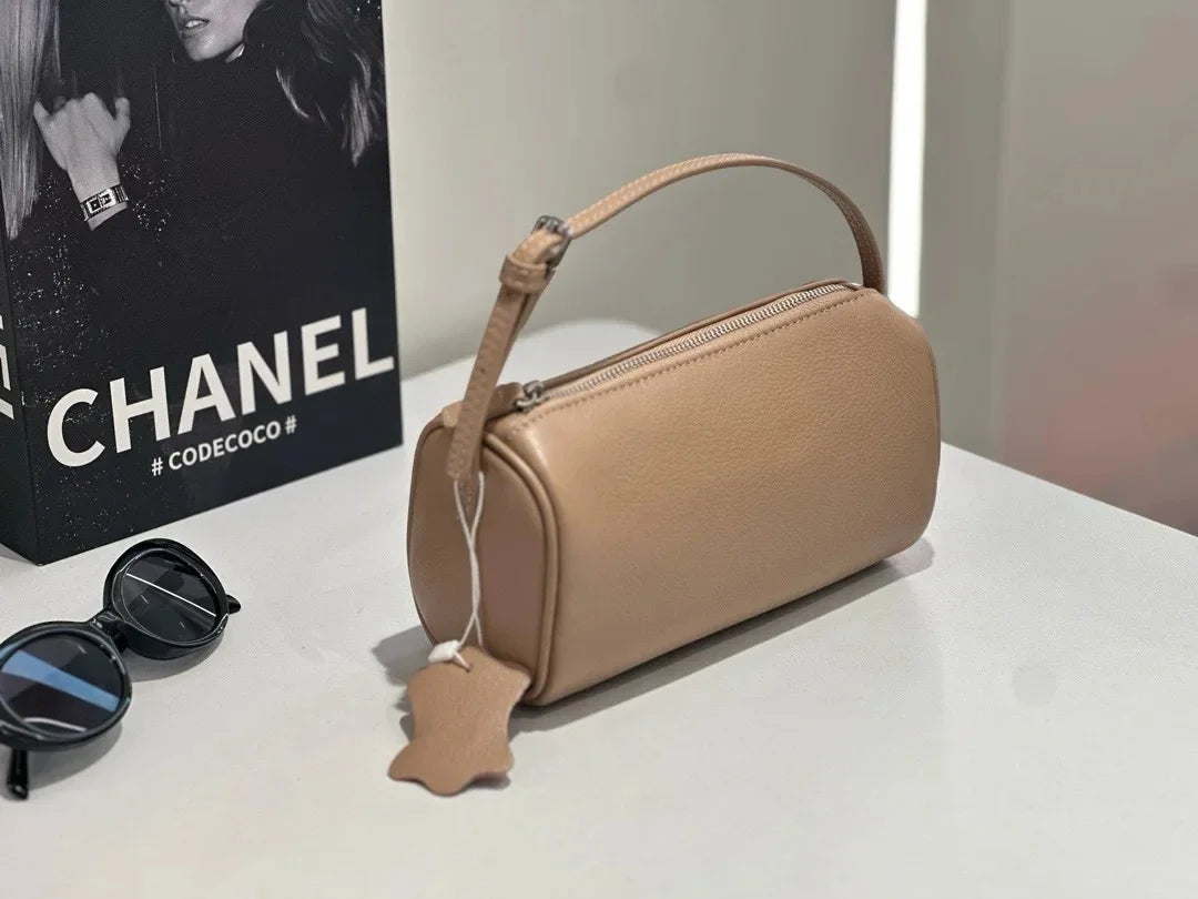 Article comforme à l'image, créez votre style en choisissant votre taille, couleur pour une satifaction parfaite!