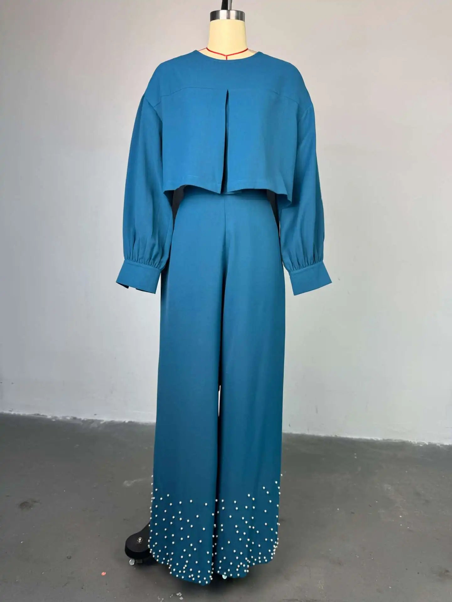 Article comforme à l'image, créez votre style en choisissant votre taille, couleur pour une satifaction parfaite!