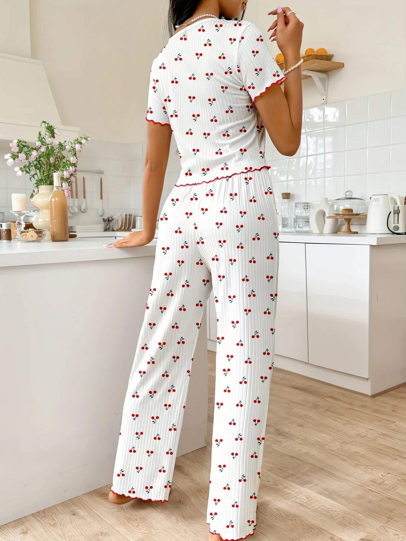 Article comforme à l'image, créez votre style en choisissant votre taille, couleur pour une satifaction parfaite!