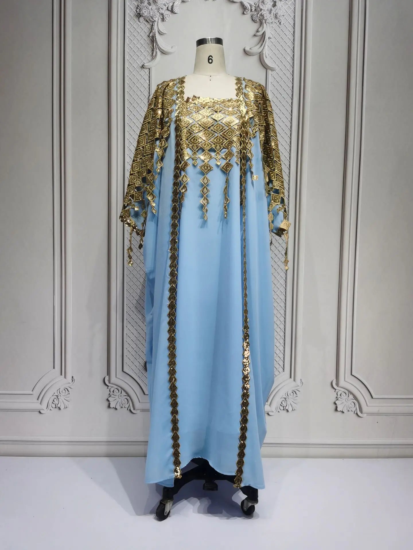 Article comforme à l'image, créez votre style en choisissant votre taille, couleur pour une satifaction parfaite!