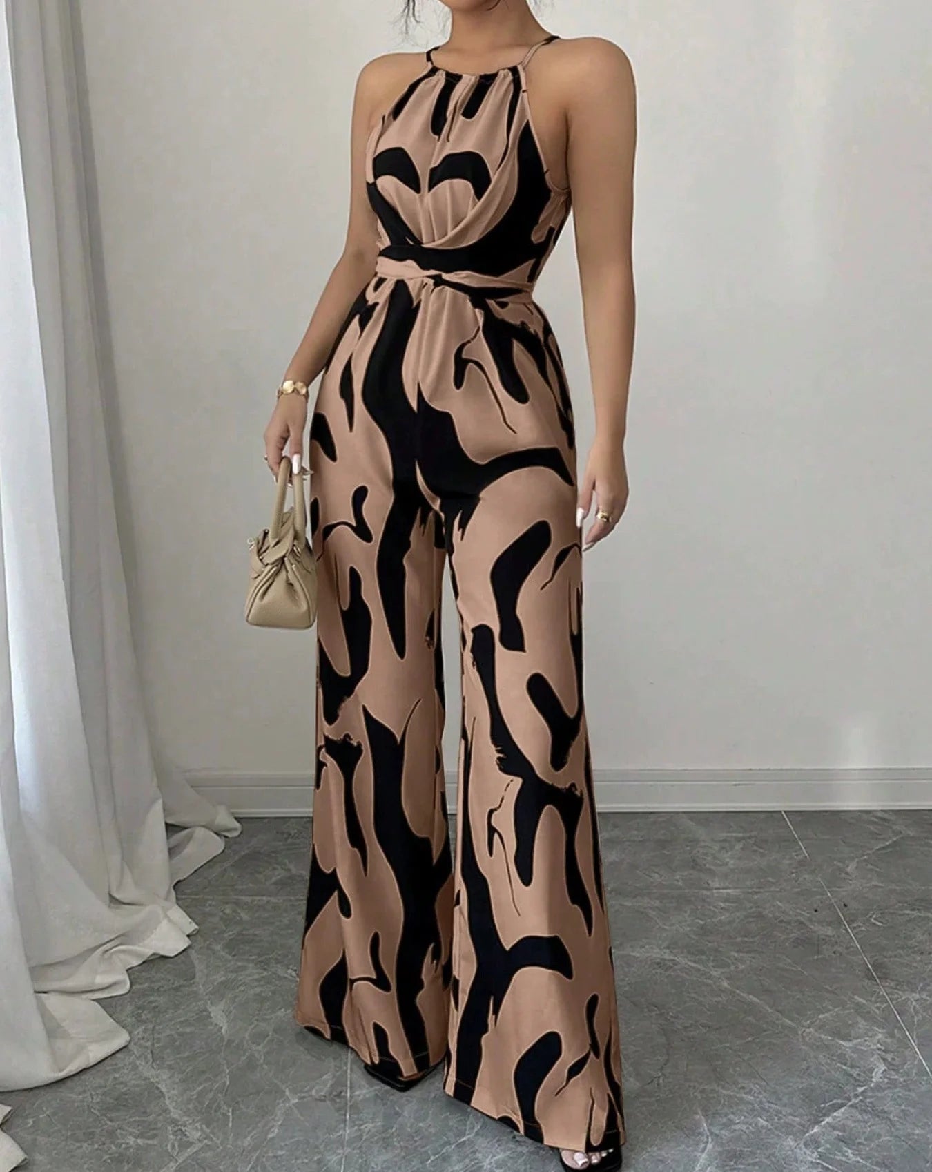 Article comforme à l'image, créez votre style en choisissant votre taille, couleur pour une satifaction parfaite!