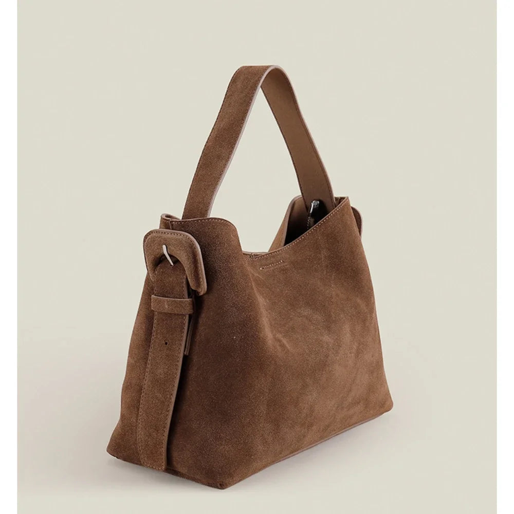 Article comforme à l'image, créez votre style en choisissant votre taille, couleur pour une satifaction parfaite!