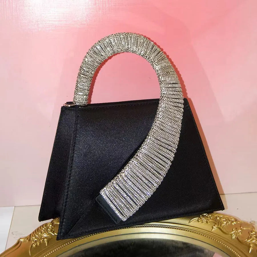 Article comforme à l'image, créez votre style en choisissant votre taille, couleur pour une satifaction parfaite!